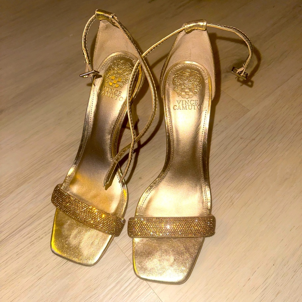 3.5” gold Vince camuto heels